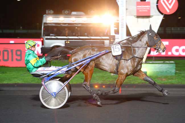 Photo d'arrivée de la course pmu PRIX UNITAS à PARIS-VINCENNES le Vendredi 7 décembre 2018