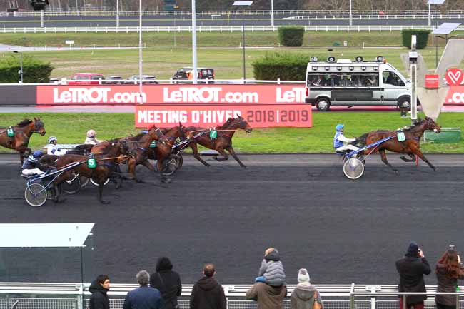 Photo d'arrivée de la course pmu PRIX DE STRASBOURG à PARIS-VINCENNES le Samedi 22 décembre 2018