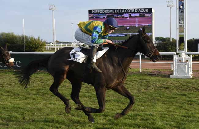 Photo d'arrivée de la course pmu PRIX DU COMTE DE NICE à CAGNES-SUR-MER le Lundi 24 décembre 2018
