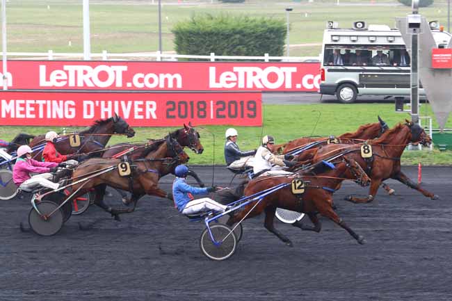 Photo d'arrivée de la course pmu PRIX DE BONNIEUX (GR A) à PARIS-VINCENNES le Vendredi 28 décembre 2018