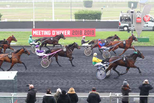 Photo d'arrivée de la course pmu PRIX DU TOUQUET à PARIS-VINCENNES le Vendredi 28 décembre 2018