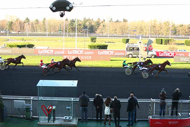 Photo d'arrivée de la course pmu PRIX DE FRESNES à PARIS-VINCENNES le Vendredi 18 janvier 2019