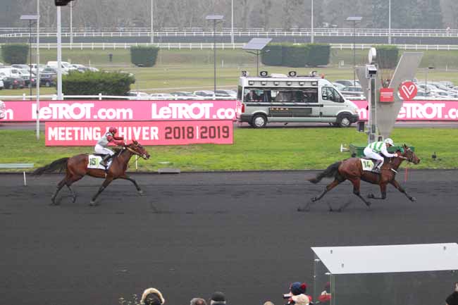 Photo d'arrivée de la course pmu PRIX DE CORNULIER à PARIS-VINCENNES le Dimanche 20 janvier 2019