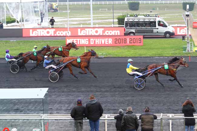Photo d'arrivée de la course pmu PRIX DE GELSENKIRCHEN à PARIS-VINCENNES le Jeudi 24 janvier 2019