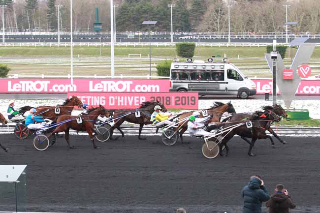 Photo d'arrivée de la course pmu PRIX DE BALLEROY à PARIS-VINCENNES le Jeudi 31 janvier 2019