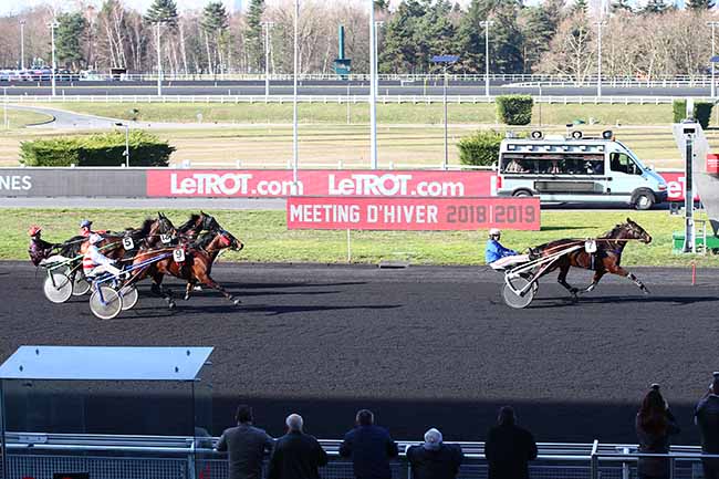 Photo d'arrivée de la course pmu PRIX DE GRAIGNES à PARIS-VINCENNES le Lundi 18 février 2019