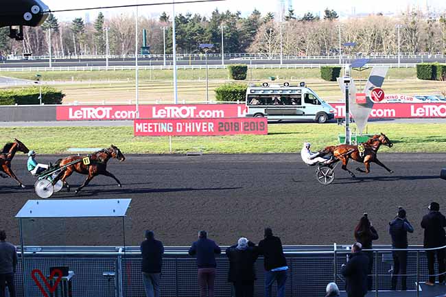 Photo d'arrivée de la course pmu PRIX DE BRACIEUX à PARIS-VINCENNES le Lundi 18 février 2019