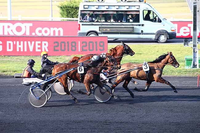 Photo d'arrivée de la course pmu PRIX DE CARHAIX à PARIS-VINCENNES le Mardi 19 février 2019