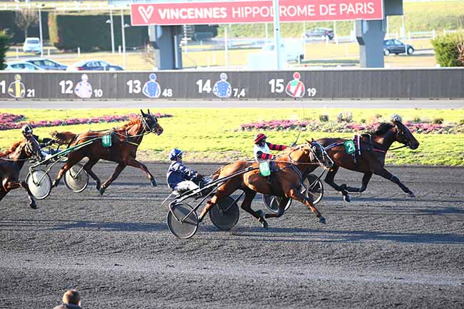Photo d'arrivée de la course pmu PRIX DE CHALLANS à PARIS-VINCENNES le Mardi 19 février 2019