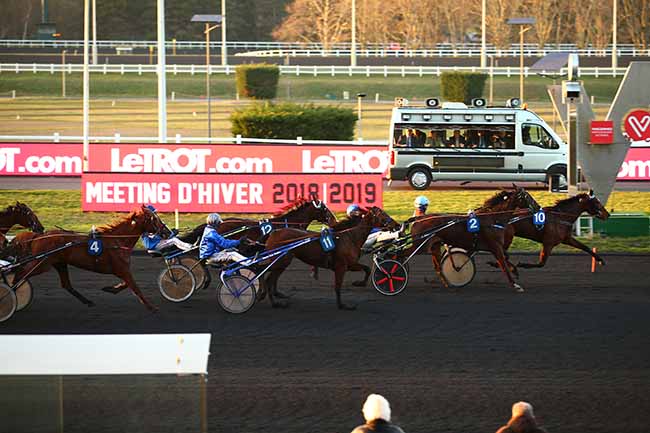 Photo d'arrivée de la course pmu PRIX DE GUERANDE à PARIS-VINCENNES le Mardi 19 février 2019