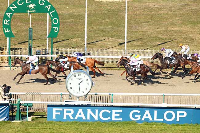 Photo d'arrivée de la course pmu PRIX DE LA ROUTE DU MILIEU à CHANTILLY le Vendredi 22 février 2019