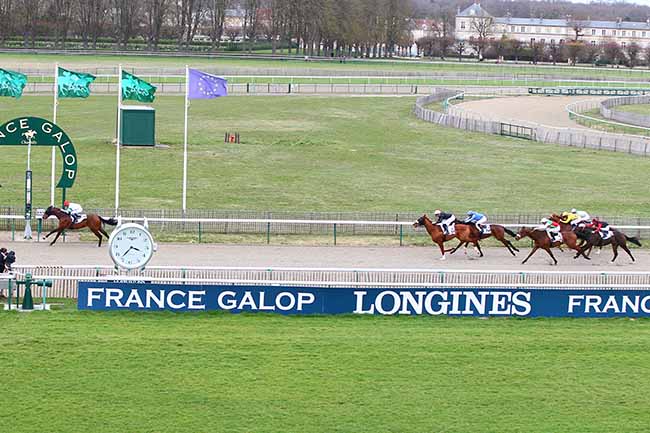 Photo d'arrivée de la course pmu PRIX DES PISTES à CHANTILLY le Vendredi 8 mars 2019