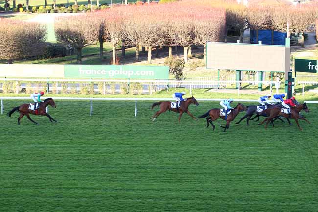 Photo d'arrivée de la course pmu PRIX EDMOND BLANC à SAINT-CLOUD le Samedi 30 mars 2019