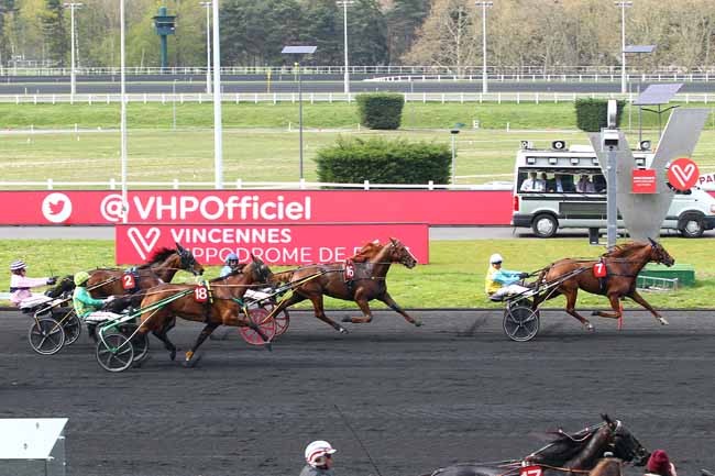 Photo d'arrivée de la course pmu PRIX D'AUBUSSON à PARIS-VINCENNES le Samedi 6 avril 2019