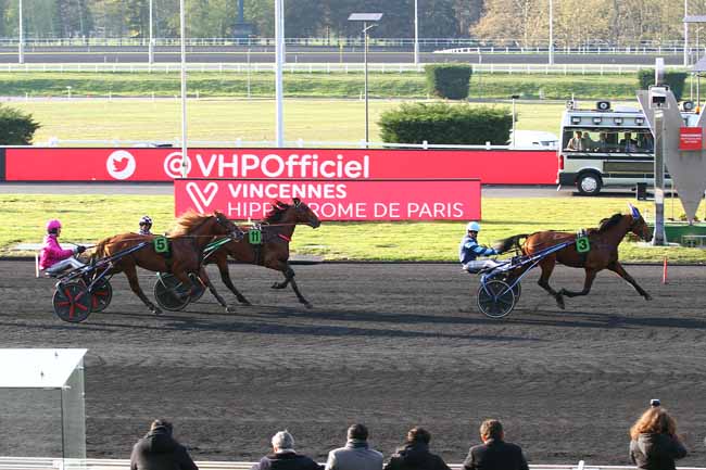 Photo d'arrivée de la course pmu PRIX DE JONZAC à PARIS-VINCENNES le Samedi 13 avril 2019