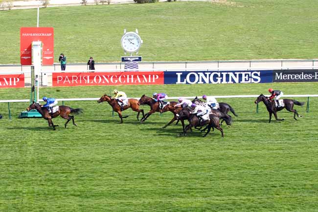 Photo d'arrivée de la course pmu PRIX DE LA GROTTE à LONGCHAMP le Dimanche 14 avril 2019