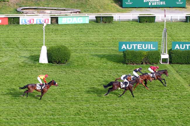 Photo d'arrivée de la course pmu PRIX MAURICE DE NEXON à AUTEUIL le Dimanche 21 avril 2019