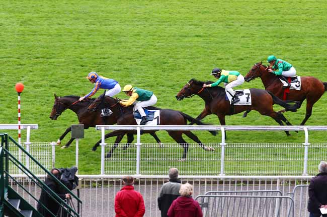 Photo d'arrivée de la course pmu PRIX KASHMIR II à MAISONS-LAFFITTE le Jeudi 9 mai 2019