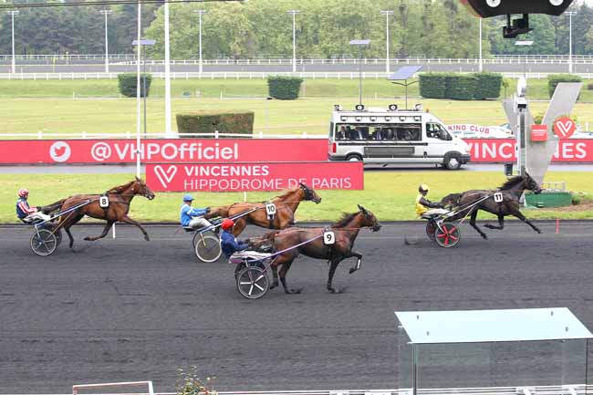 Photo d'arrivée de la course pmu PRIX DE MAMERS à PARIS-VINCENNES le Samedi 11 mai 2019