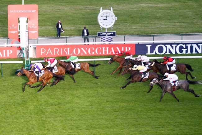 Photo d'arrivée de la course pmu PRIX DU BOIS DU RUSSE à LONGCHAMP le Jeudi 30 mai 2019