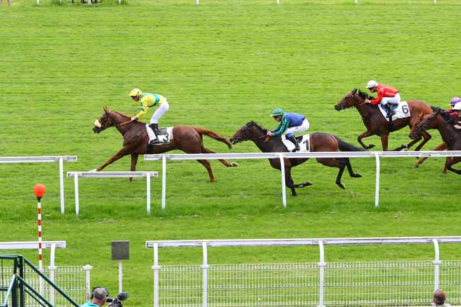 Photo d'arrivée de la course pmu PRIX REINE DU CHANT à MAISONS-LAFFITTE le Vendredi 31 mai 2019