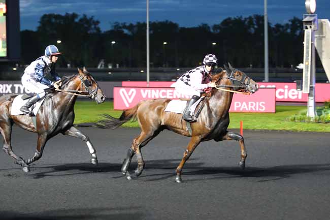Photo d'arrivée de la course pmu PRIX TYCHE à PARIS-VINCENNES le Mardi 11 juin 2019
