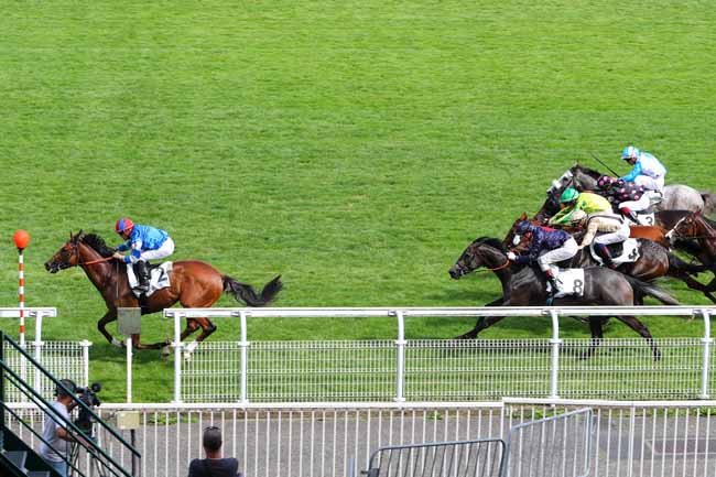 Photo d'arrivée de la course pmu PRIX EGLE à MAISONS-LAFFITTE le Lundi 24 juin 2019