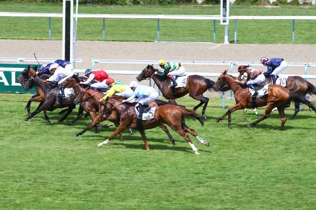 Photo d'arrivée de la course pmu PRIX DU PATIS à DEAUVILLE le Mardi 2 juillet 2019