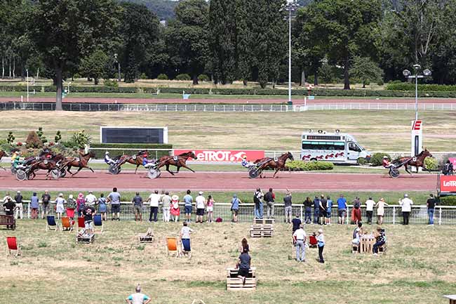 Photo d'arrivée de la course pmu PRIX DU PALAIS DE CHAILLOT à ENGHIEN le Samedi 13 juillet 2019