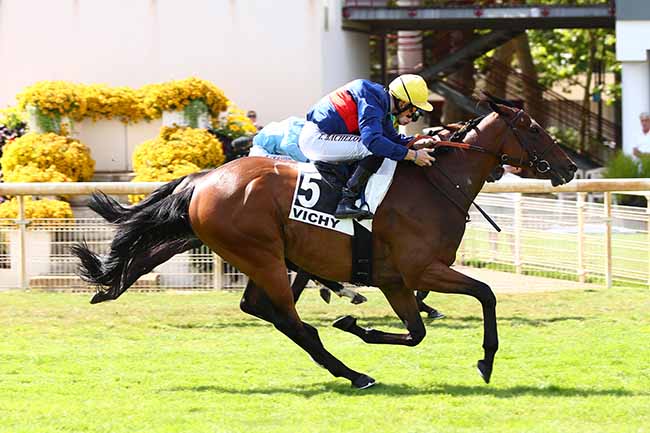 Photo d'arrivée de la course pmu PRIX EDMOND MAUPOIL à VICHY le Jeudi 18 juillet 2019