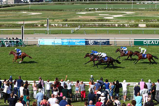 Photo d'arrivée de la course pmu DARLEY PRIX DE CABOURG à DEAUVILLE le Dimanche 28 juillet 2019