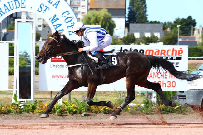 Photo d'arrivée de la course pmu PRIX JACQUES GIBOIRE à SAINT MALO le Mercredi 7 août 2019