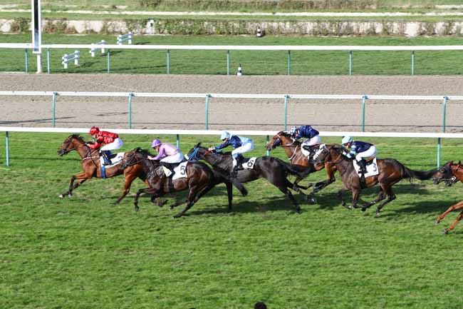 Photo d'arrivée de la course pmu PRIX DE CAMPIGNY à DEAUVILLE le Mardi 20 août 2019