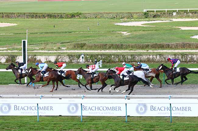 Photo d'arrivée de la course pmu PRIX DU TREPORT à DEAUVILLE le Mardi 27 août 2019