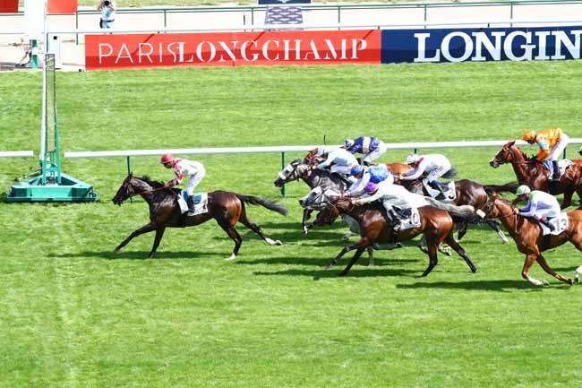 Photo d'arrivée de la course pmu PRIX DES INVALIDES à LONGCHAMP le Dimanche 1 septembre 2019