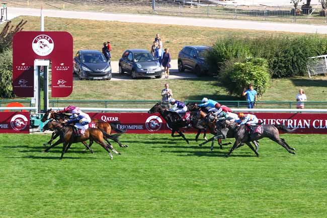 Photo d'arrivée de la course pmu QATAR GRAND HANDICAP DES ARC TRIALS à LONGCHAMP le Dimanche 15 septembre 2019