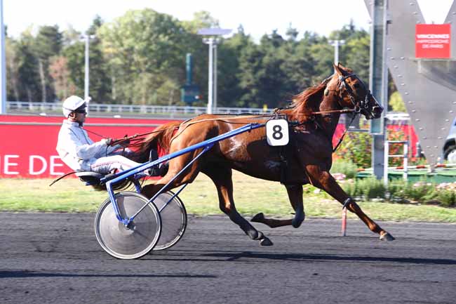 Photo d'arrivée de la course pmu PRIX ALKMENE à PARIS-VINCENNES le Mardi 17 septembre 2019