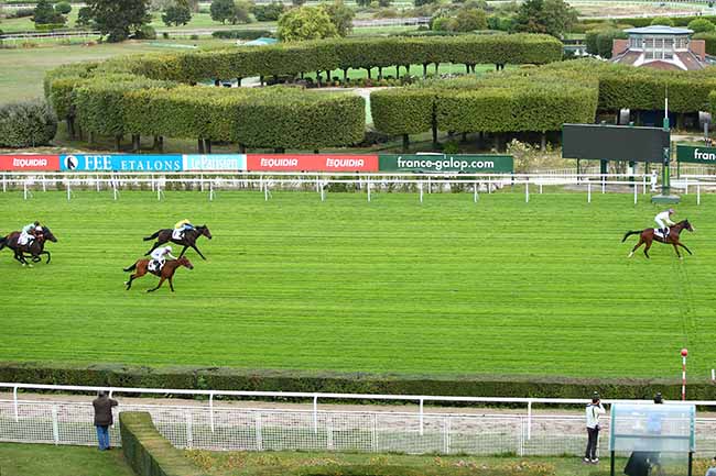 Photo d'arrivée de la course pmu PRIX FAST FOX à SAINT-CLOUD le Vendredi 27 septembre 2019