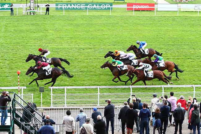 Photo d'arrivée de la course pmu PRIX DE BONNEVAL à MAISONS-LAFFITTE le Samedi 12 octobre 2019