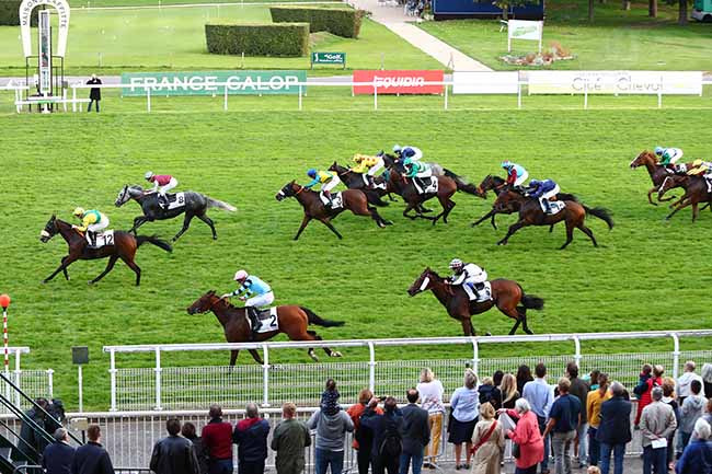 Photo d'arrivée de la course pmu PRIX DE L'AVENUE MARENGO à MAISONS-LAFFITTE le Samedi 12 octobre 2019