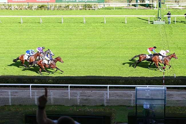 Photo d'arrivée de la course pmu PRIX DIATOME à SAINT-CLOUD le Samedi 26 octobre 2019
