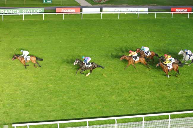 Photo d'arrivée de la course pmu PRIX DE L'HOTEL ROYAL à MAISONS-LAFFITTE le Mardi 29 octobre 2019