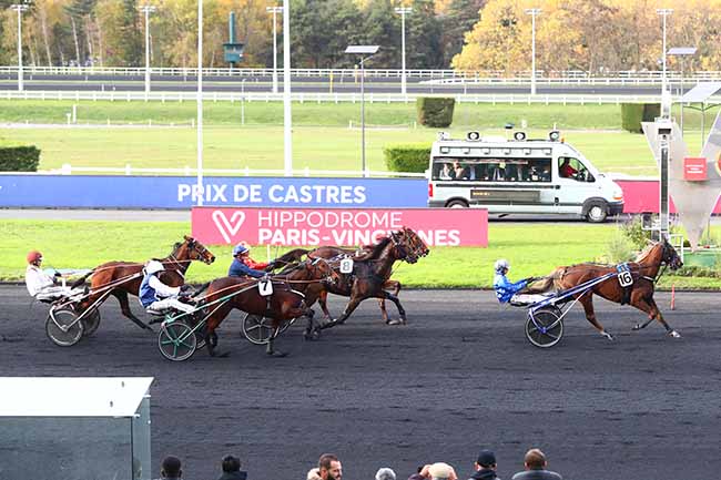 Photo d'arrivée de la course pmu PRIX DE CASTRES à PARIS-VINCENNES le Jeudi 14 novembre 2019