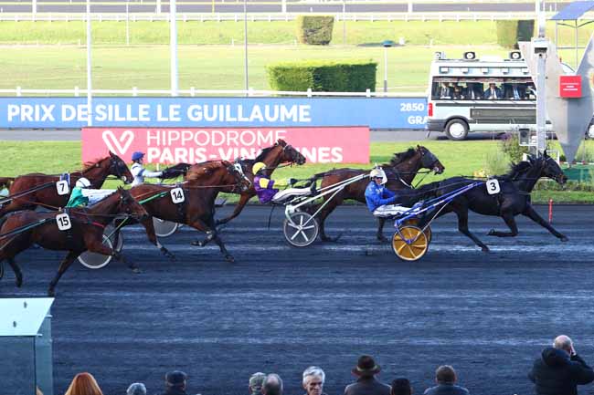 Photo d'arrivée de la course pmu PRIX DE SILLE-LE-GUILLAUME à PARIS-VINCENNES le Jeudi 21 novembre 2019
