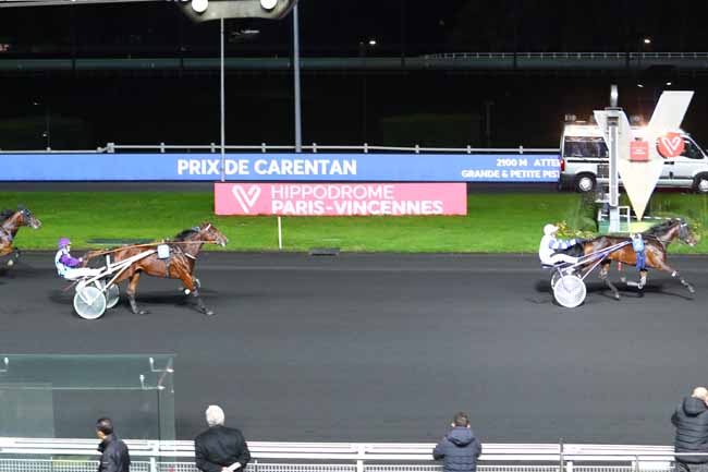 Photo d'arrivée de la course pmu PRIX DE CARENTAN à PARIS-VINCENNES le Jeudi 21 novembre 2019