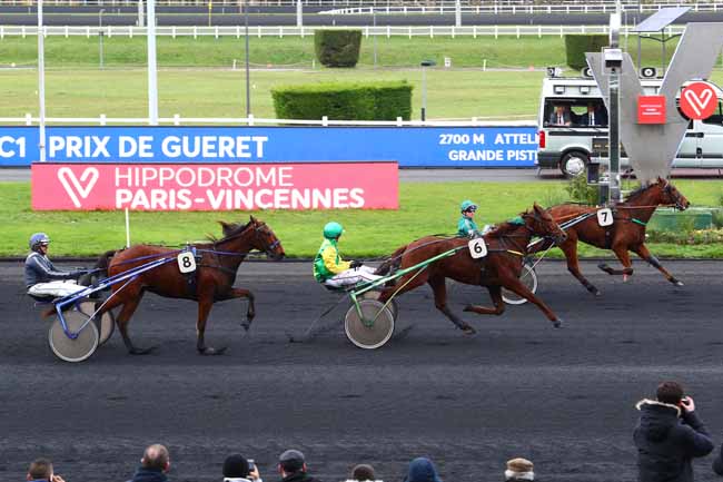 Photo d'arrivée de la course pmu PRIX DE GUERET à PARIS-VINCENNES le Samedi 30 novembre 2019