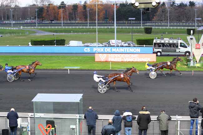 Photo d'arrivée de la course pmu PRIX DE MAINTENON à PARIS-VINCENNES le Samedi 30 novembre 2019