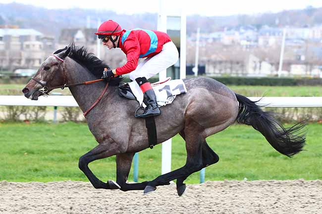 Photo d'arrivée de la course pmu PRIX DE HIEVILLE à DEAUVILLE le Dimanche 1 décembre 2019
