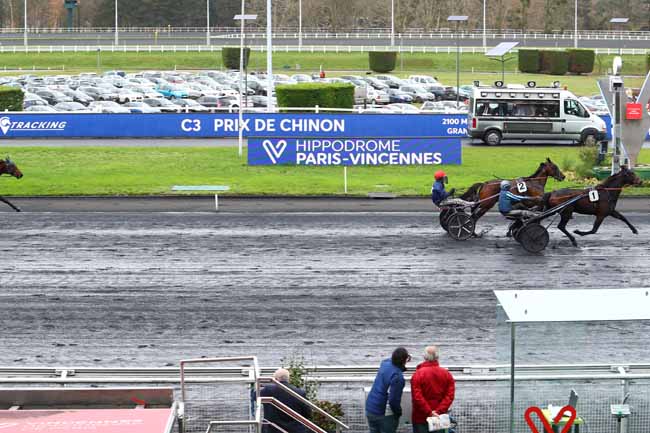 Photo d'arrivée de la course pmu PRIX DE CHINON à PARIS-VINCENNES le Dimanche 8 décembre 2019