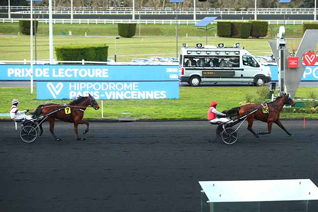 Photo d'arrivée de la course pmu PRIX DE LECTOURE à PARIS-VINCENNES le Mercredi 25 décembre 2019